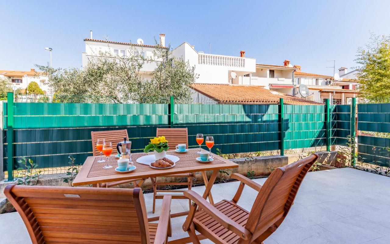 Blue Pula, New, Family Friendly, Comfortable, Free Parking And Wifi Apartman